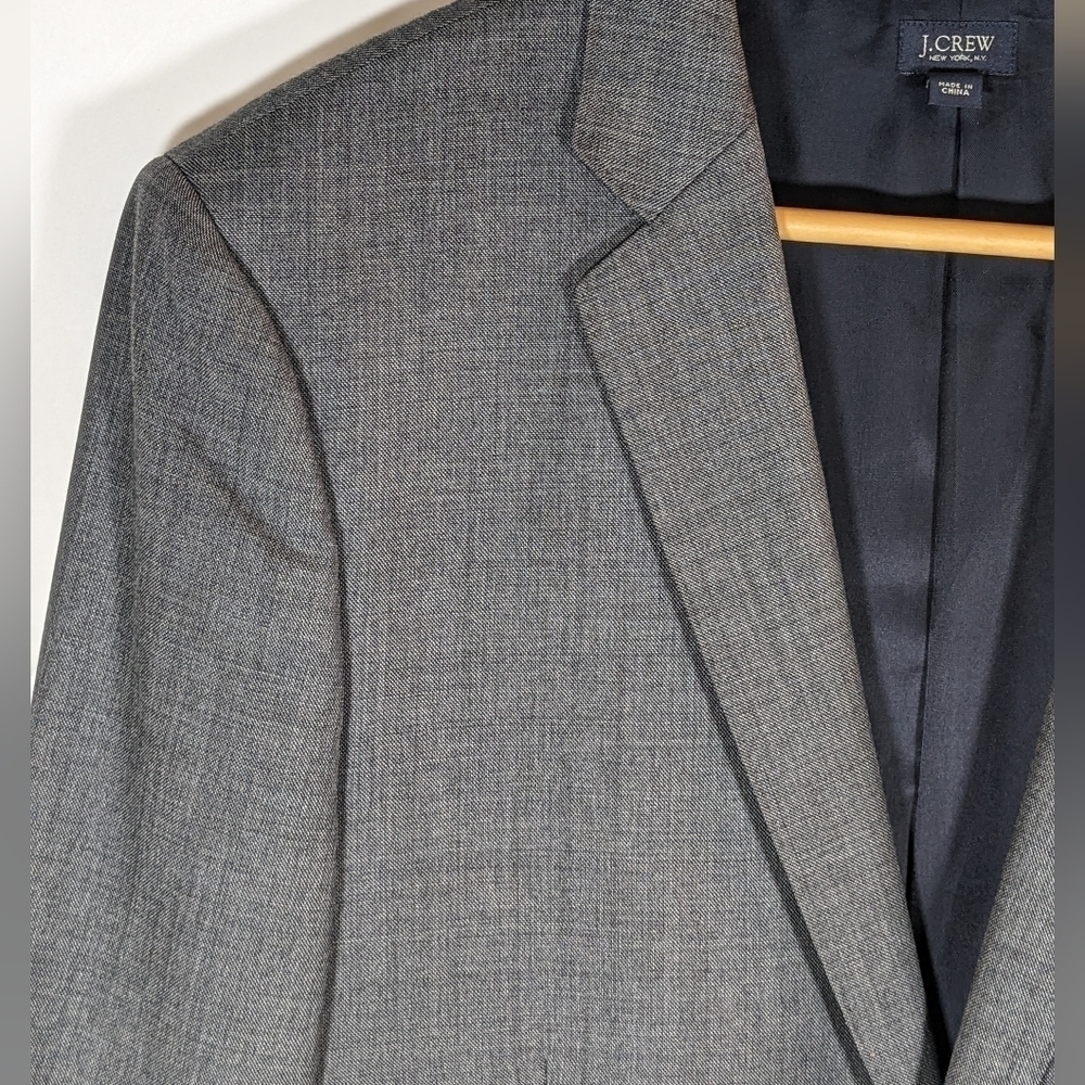 J. Crew N.Y. Ludlow Dark Grey Italian Wool Blazer Size 40R - Picture 3 of 16